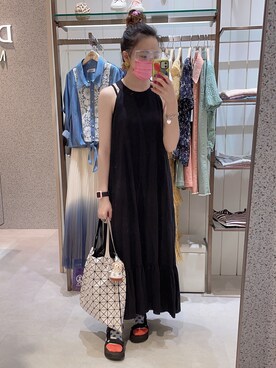 「TIFFANY&Co.（ティファニー）のアイテム（ブレスレット、シルバー系）」を使った、dolla さん（レディース・160cm）の夏コーディネート