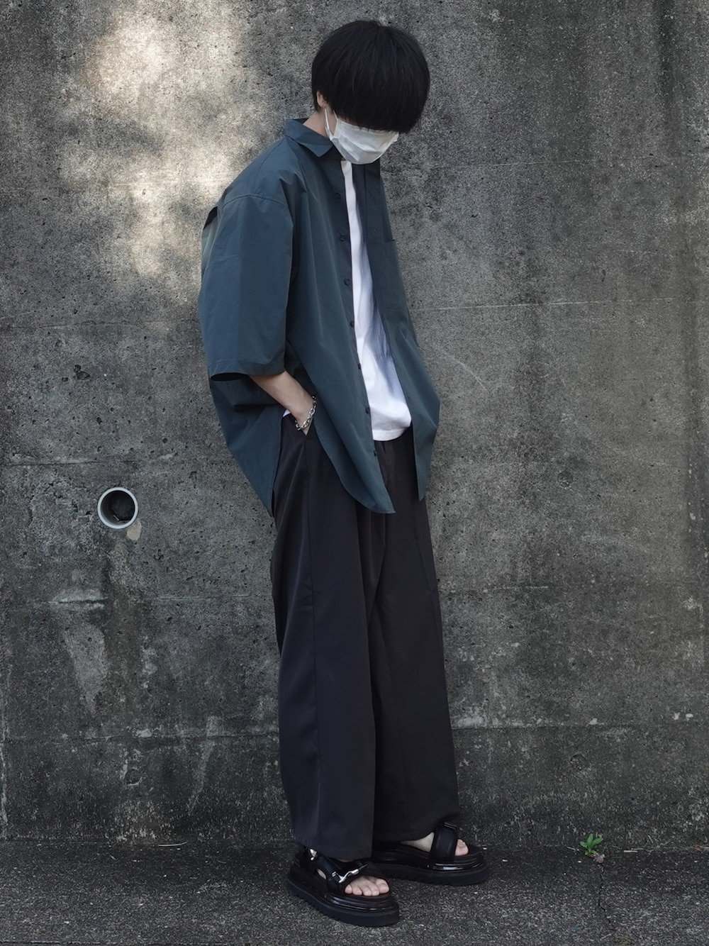 「WYM LIDNMの【WYM LIDNM】HEAVY WEIGHT BASIC BIG-TEE/カットソー（Tシャツ/カットソー、ホワイト系）」を使った、xMe1x / めいさん（メンズ・177cm）の夏コーディネートの1枚目の写真