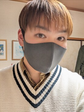 「GU（ジーユー）のアイテム（ニット/セーター、ホワイト系）」を使った、アッキーさん（メンズ・168cm）の春コーディネート