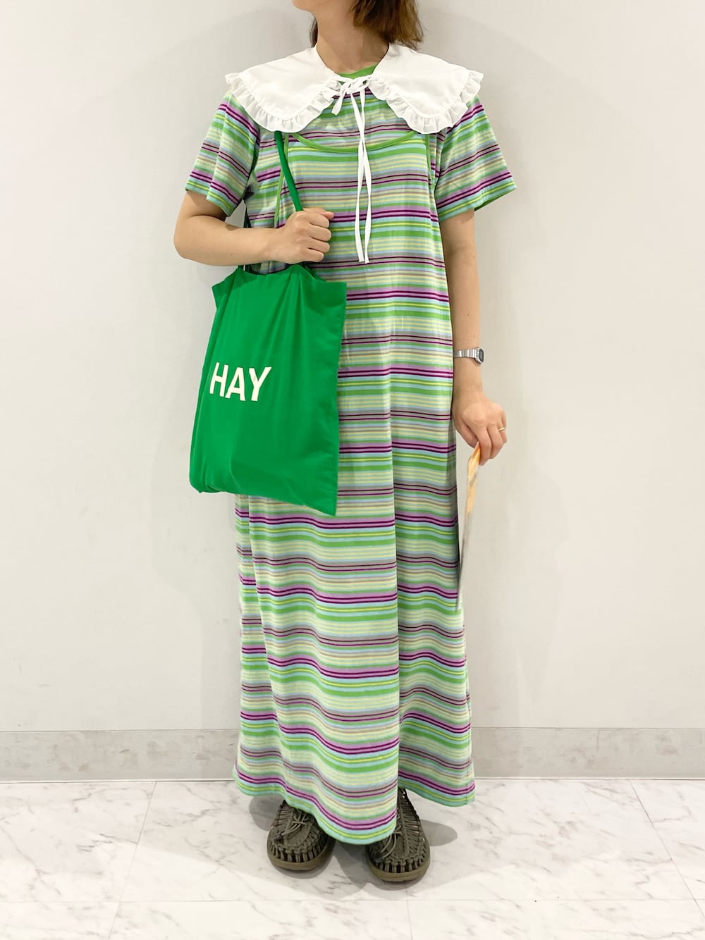 「ボーダー、ワンピース、ボーダーワンピース、BEAMS BOY、楽ちんコーデ、グリーン、BEAMS、hay、keen、つけ襟」｜「HAYのアイテム（トートバッグ、グリーン系）」を使った、mifuさん（レディース・156cm）の夏コーディネートの1枚目の写真