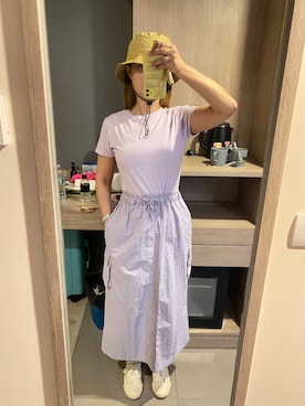 「PAZZO（パッゾ）のアイテム（Tシャツ/カットソー）」を使った、川崎雨さん（レディース・165cm）の秋コーディネート