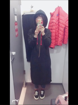 「starkikiのアイテム（トップス、グレー系）」を使った、川崎雨さん（レディース・165cm）の冬コーディネート