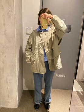「LOWRYS FARM（ローリーズファーム）のアイテム（その他アウター、グリーン系）」を使った、川崎雨さん（レディース・165cm）の秋コーディネート