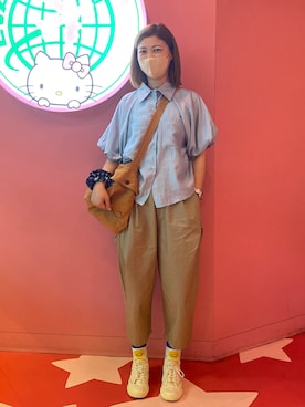 「wtfunkのアイテム（バックパック/リュック、ブラウン系）」を使った、川崎雨さん（レディース・165cm）の秋コーディネート