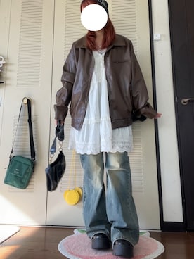 「アイテム（ライダースジャケット）」を使った、モモ子さん（レディース・150cm）の秋コーディネート