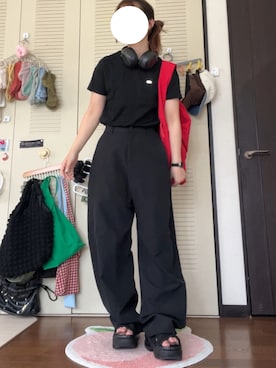 「アイテム（スラックス）」を使った、モモ子さん（レディース・150cm）の夏コーディネート