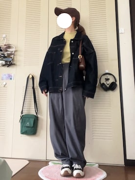 「アイテム（デニムジャケット）」を使った、モモ子さん（レディース・150cm）の秋コーディネート