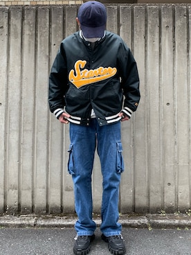 「FEKETE（フェケテ）のアイテム（パンツ）」を使った、Rさん（メンズ・179cm）の冬コーディネート