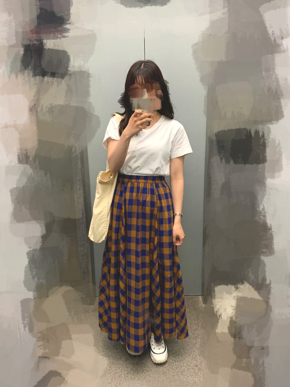 「夏、このスタイルがお気に入り、カジュアルコーデ、プチプラ、Tシャツコーデ、スカート、ootd、outfit」｜「AMERICAN HOLICのアイテム（Tシャツ/カットソー、ホワイト系）」を使った、meさん（レディース・161cm）の夏コーディネートの1枚目の写真