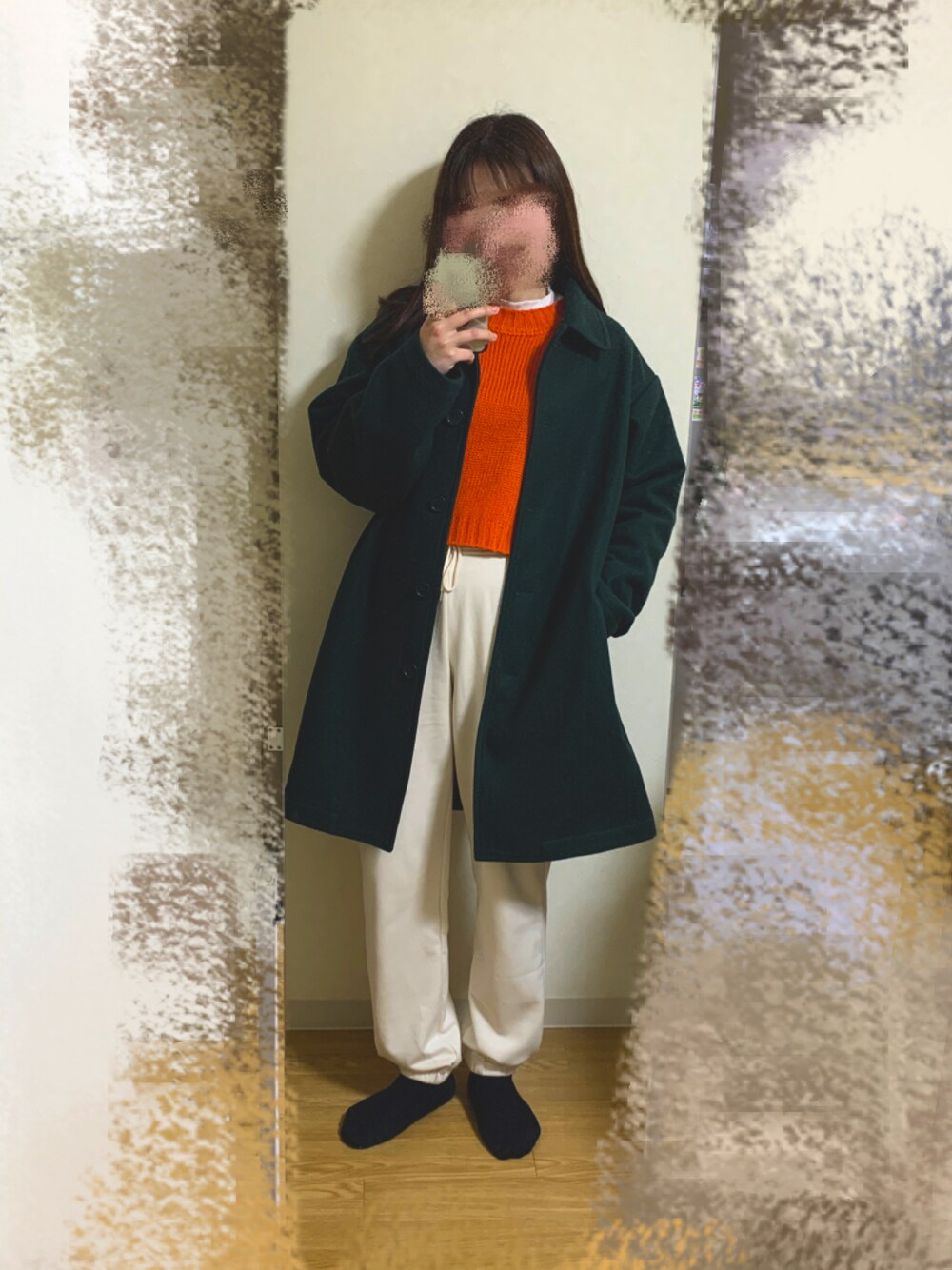 「ootd、outfit、オレンジ、スウェット」｜「LIANのクロップドカラーニット（ニット/セーター、オレンジ系）」を使った、meさん（レディース・162cm）の春コーディネートの1枚目の写真
