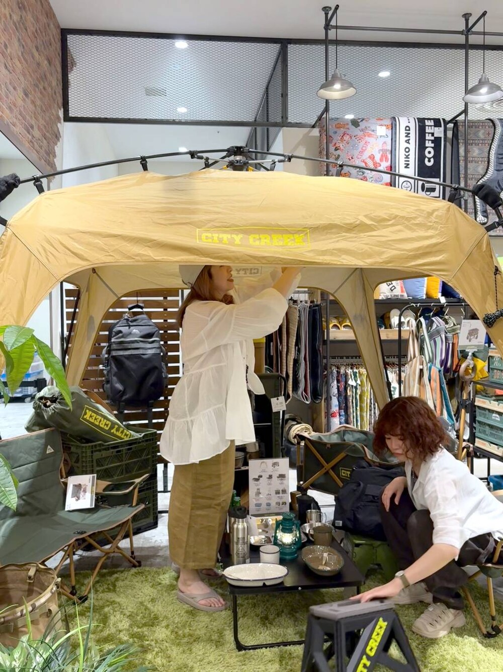 【限定品】Coleman × niko and.. CITY CREEK ベンチ 限定品】Coleman × niko and.. CITY CREEK ベンチ Coleman CITY CREEK