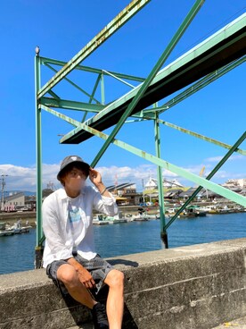 「Tシャツ/カットソー」｜「アイテム（その他）」を使った、空飛ぶぺんぎんさん（メンズ・175cm）の夏コーディネート