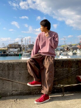 「BASQUE magenta（バスクマゼンタ）のアイテム（スウェット）」を使った、空飛ぶぺんぎんさん（メンズ・175cm）の冬コーディネート