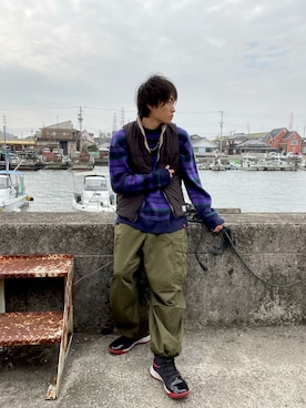 「ADRER（アドラー）の【ADRER】surgical stainless necklace / サージカルステンレスネックレス（ネックレス）」を使った、空飛ぶぺんぎんさん（メンズ・175cm）の冬コーディネート