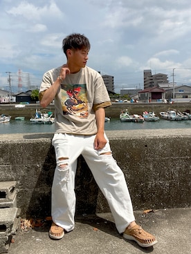 「L.H.P（エルエイチピー）のアイテム（Tシャツ/カットソー）」を使った、空飛ぶぺんぎんさん（メンズ・175cm）の夏コーディネート