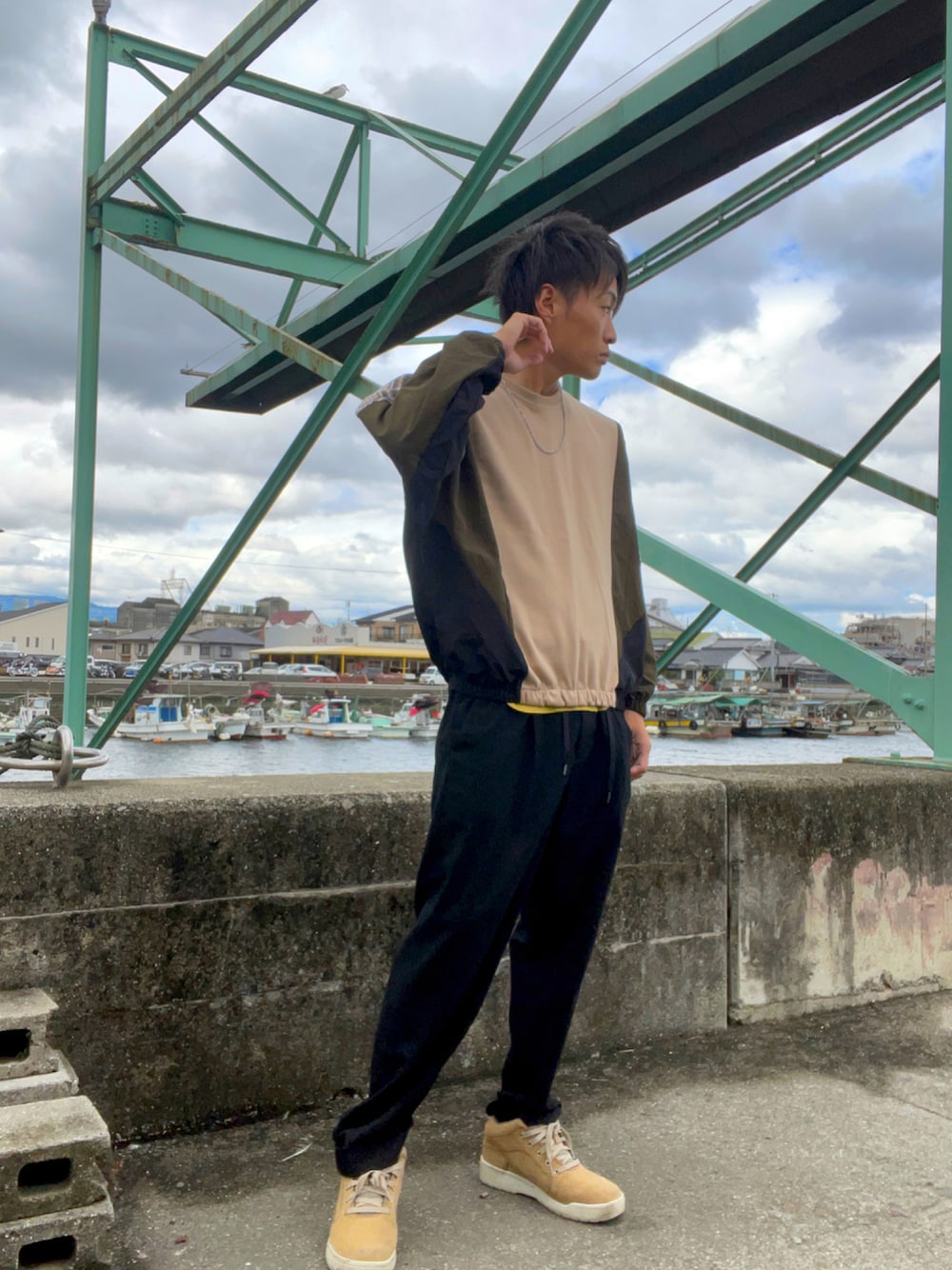 「いつもありがとうございます、今日のコーデ、ゆったりコーデ、秋服準備はじめました、おしゃれさんと繋がりたい、いいね、save、フォローお願いします🤑」｜「CERCAのRM/ドルマンクルーネック（Tシャツ/カットソー、ベージュ系）」を使った、空飛ぶぺんぎんさん（メンズ・175cm）の秋コーディネートの1枚目の写真