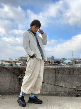 「Adoon plain（アドーンプレーン）のアイテム（ソックス/靴下）」を使った、空飛ぶぺんぎんさん（メンズ・175cm）の冬コーディネート