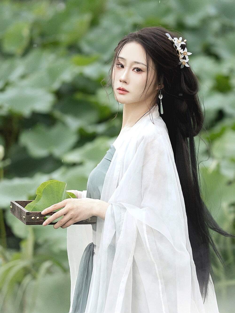 「汉服」｜「汉服のアイテム（その他、ブルー系）」を使った、小龙虾さん（レディース・164cm）の秋コーディネートの1枚目の写真