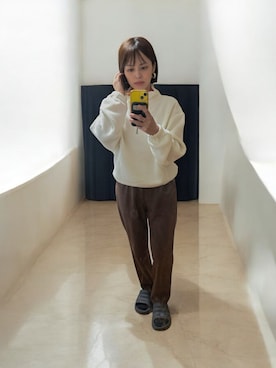 BEAUTY&YOUTH UNITED ARROWSのスウェットを使った「タートルネック」の