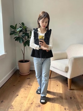 「LEPSIM（レプシィム）のサイドリボンフリルベスト　575312（ベスト、ブラック系）」を使った、でつさん（レディース・152cm）の春コーディネート