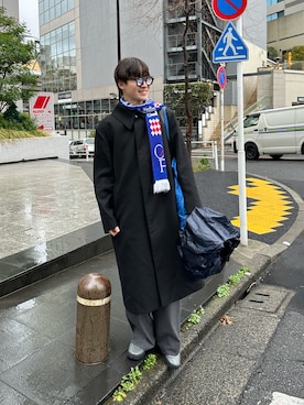 「リラックススタイル」｜「アイテム（ステンカラーコート）」を使った、yamadaさん（メンズ・170cm）の冬コーディネート