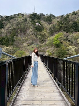 「LOWRYS FARM（ローリーズファーム）のアイテム（トップス、ホワイト系）」を使った、yuzuさん（レディース・165cm）の春コーディネート