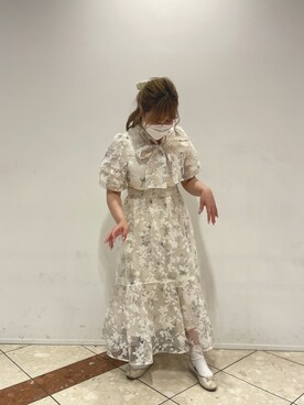 「one after another NICE CLAUP(ワンアフターアナザーナイスクラップ)の前後2WAYボウタイロングワンピース(ワンピース、ホワイト系)」を使った、sakata chisakiさん(レディース・157cm)の春コーディネート
