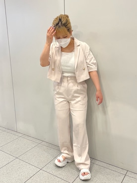 「one after another NICE CLAUP(ワンアフターアナザーナイスクラップ)のワンポイント刺繍スラックス/セットアップアイテムあり(スラックス、ホワイト系)」を使った、sakata chisakiさん(レディース・157cm)の夏コーディネート