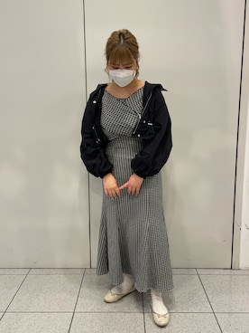 「one after another NICE CLAUP(ワンアフターアナザーナイスクラップ)のマルチWAYで着回せる。しぼしぼセットワンピース(ワンピース、ブラック系)」を使った、sakata chisakiさん(レディース・157cm)の春コーディネート