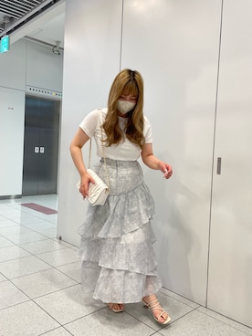 「one after another NICE CLAUP(ワンアフターアナザーナイスクラップ)のトワルドジュイ/オリジナルプリントティアードスカート(スカート、グレー系)」を使った、sakata chisakiさん(レディース・157cm)の夏コーディネート