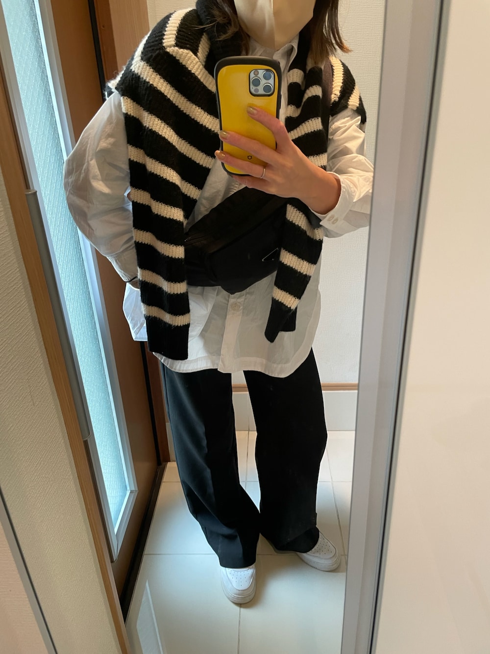 「大人カジュアル、秋服コーデ、シンプル、オトナ女子、休日コーデ、ボーダー、ママコーデ」｜「ZARAのアイテム（スラックス、ブラック系）」を使った、 charmyukaさん（レディース・158cm）の秋コーディネートの1枚目の写真