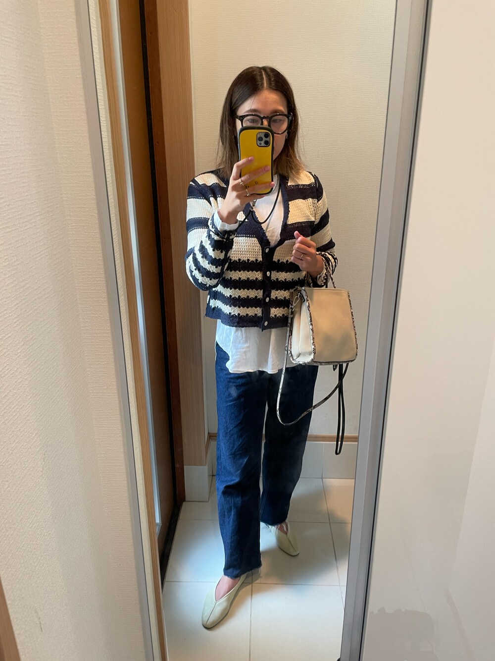 「ボーダートップス、カジュアルコーデ、休日スタイル、ママコーデ」｜「ZARAのアイテム（ショルダーバッグ、ベージュ系）」を使った、 charmyukaさん（レディース・158cm）の秋コーディネートの1枚目の写真