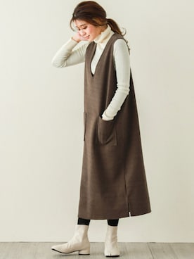 「SUGAR BISKET（シュガービスケット）のアイテム（サロペット/オーバーオール）」を使った、SUGAR BISKETさん（レディース・163cm）の冬コーディネート