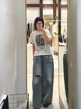 「CIAOPANIC（チャオパニック）のスプレー加工ダメージワイドデニムパンツ（その他パンツ、ブルー系）」を使った、ささかまさん（レディース・165cm）の春コーディネート