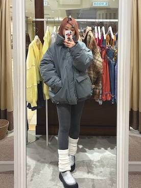 「アイテム（サンダル）」を使った、ささかまさん（レディース・165cm）の冬コーディネート