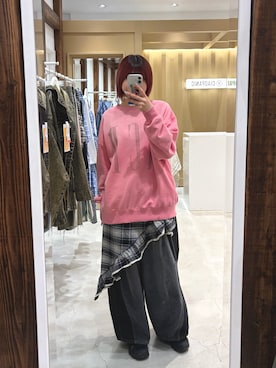 「CIAOPANIC（チャオパニック）の【cian denim/シアンデニム】切替スーパーワイドバルーンデニムパンツ（牛仔裤、ブラック系）」を使った、ささかまさん（レディース・165cm）の春コーディネート