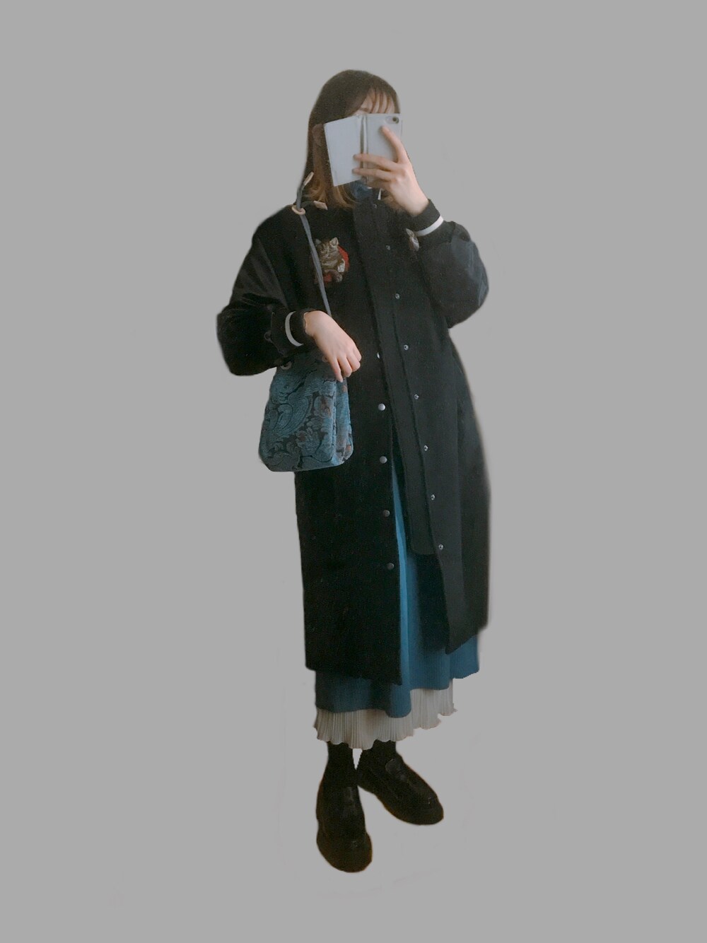 「厚底シューズ」｜「LOWRYS FARMのアイテム（ワンピース、ブルー系）」を使った、ぽにさん（レディース・168cm）の冬コーディネートの1枚目の写真