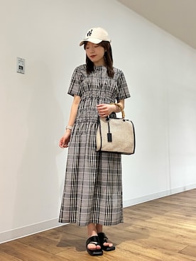 「SENSE OF PLACE by URBAN RESEARCH(センスオブプレイスバイアーバンリサーチ)のチェックシャーリングワンピース(ワンピース、ブラック系)」を使った、wakanaさん(レディース・158cm)の春コーディネート