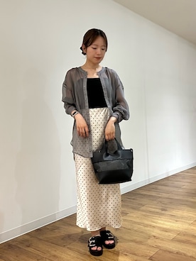 「SENSE OF PLACE by URBAN RESEARCH(センスオブプレイスバイアーバンリサーチ)のバンドカラーシャンブレーシアーシャツ(シャツ/ブラウス、グレー系)」を使った、wakanaさん(レディース・158cm)の夏コーディネート