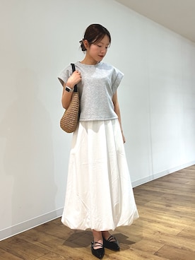 「SENSE OF PLACE by URBAN RESEARCH(センスオブプレイスバイアーバンリサーチ)のモチモチポンチTシャツ(Tシャツ/カットソー、グレー系)」を使った、wakanaさん(レディース・158cm)の夏コーディネート