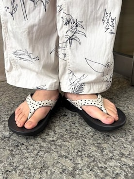 「Ray BEAMS（レイビームス）のOOFOS / OOlala Limited（涼鞋、その他）」を使った、Ray BEAMSさん（レディース・161cm）の夏コーディネート