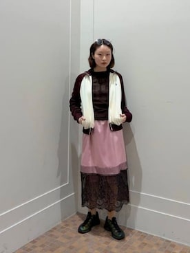 「Ray BEAMS（レイビームス）のサテン レースキリカエ タイト スカート（スカート、ピンク系）」を使った、Ray BEAMSさん（レディース・158cm）の春コーディネート