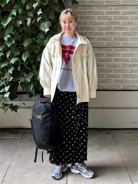 「Ray BEAMS（レイビームス）のドット サテン フリル スカート（スカート、ブラック系）」を使った、Ray BEAMSさん（レディース・158cm）の春コーディネート