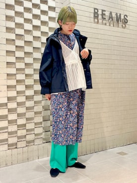 「春服デビュー宣言」｜「アイテム（マウンテンパーカー）」を使った、Ray BEAMSさん（レディース・163cm）の春コーディネート