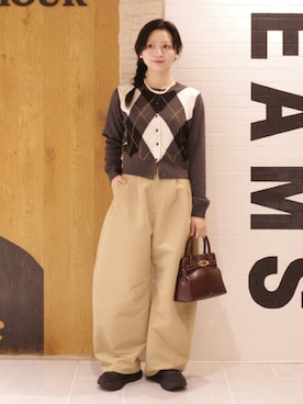 「Ray BEAMS（レイビームス）の2タック カーブ バレル チノパンツ（その他パンツ、グリーン系）」を使った、Ray BEAMSさん（レディース・162cm）の秋コーディネート