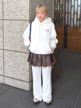 「Ray BEAMS（レイビームス）のレース スカート セット フレア パンツ（その他パンツ、ホワイト系）」を使った、Ray BEAMSさん（レディース・160cm）の秋コーディネート
