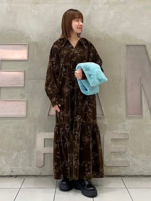 Ray BEAMS RBS フラワー プリント ティアード ワンピース　ブラウン Ray BEAMS RBS フラワー プリント ティアード ワンピース ブラウン