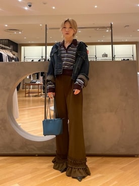 「Levi's（リーバイス）のアイテム（ジャケット/アウター）」を使った、Ray BEAMSさん（レディース・155cm）の秋コーディネート