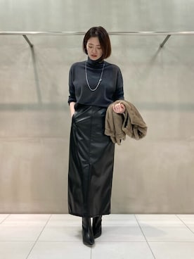 「K.T KIYOKO TAKASE（キヨコタカセ）のアイテム（Tシャツ/カットソー）」を使った、COMME CA OFFICIALさん（レディース・160cm）の冬コーディネート