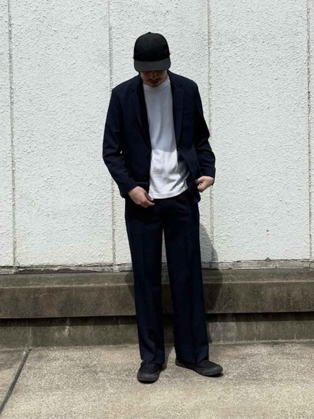「PUBLIC TOKYOのエバークリース ストレートスラックス（その他パンツ、ブルー系）」を使った、dai＿miyagiさん（メンズ・178cm）の秋コーディネートの1枚目の写真